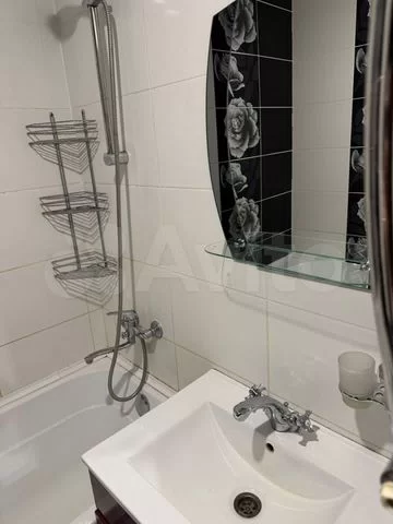 Толбухина - 25/1 №4