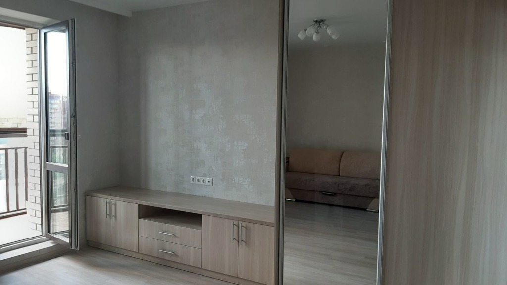 Красный проспект - 165/2 №2