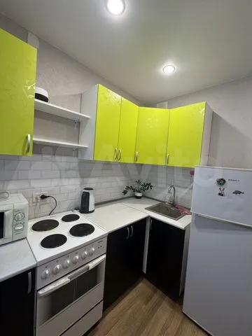 Новосибирская - 15 №3