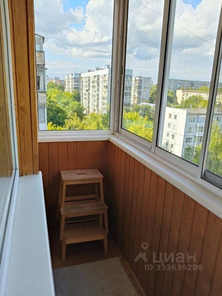 Ленинградская - 182 №1