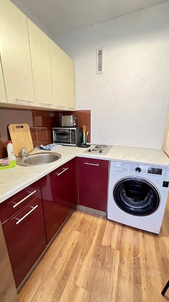 Есенина - 37 №8