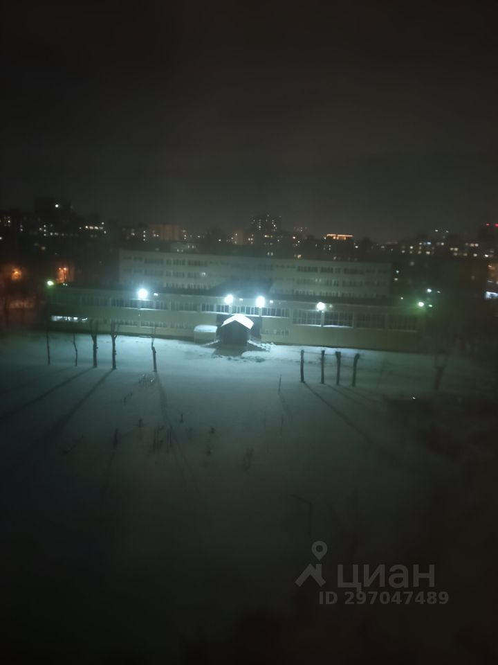 Учительская - 24/1 №18