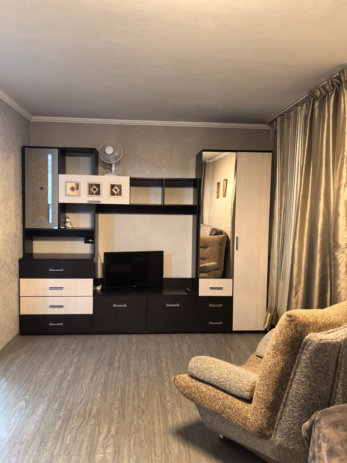 Есенина - 45 №3