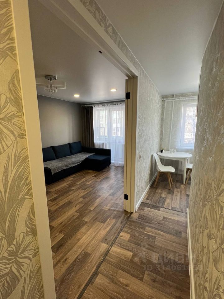 Есенина - 43 №8