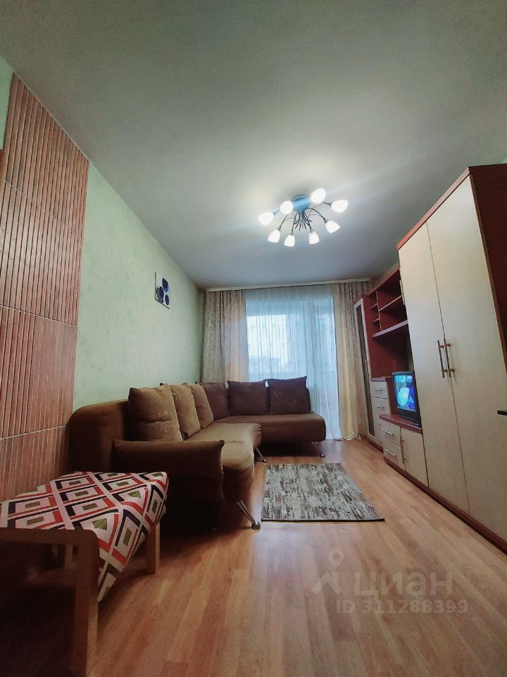 Красный проспект - 90 №10