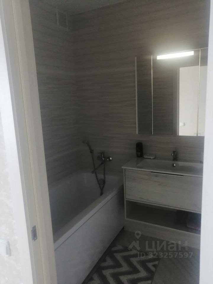 Республиканская - 17 №3