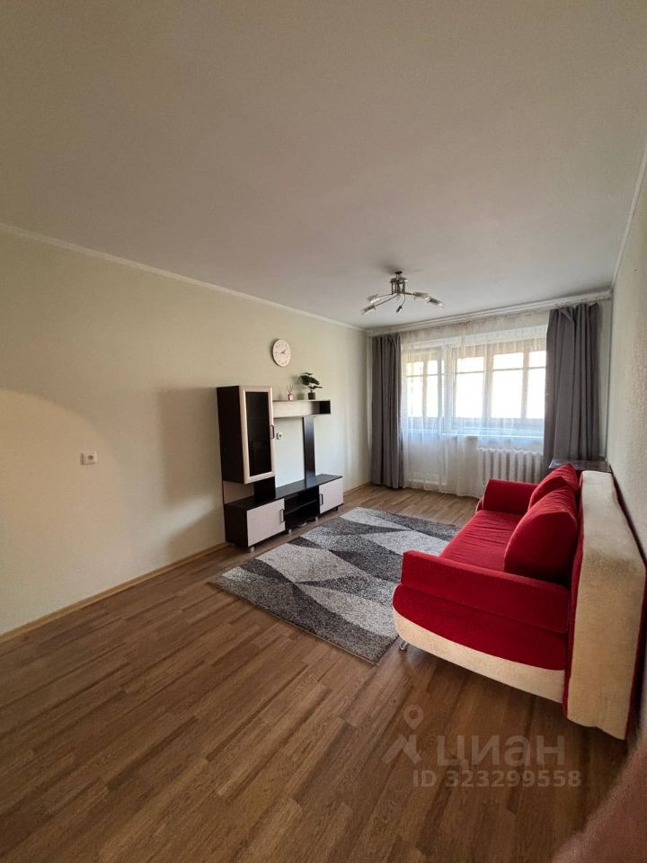 Адриена Лежена - 8/1 №4