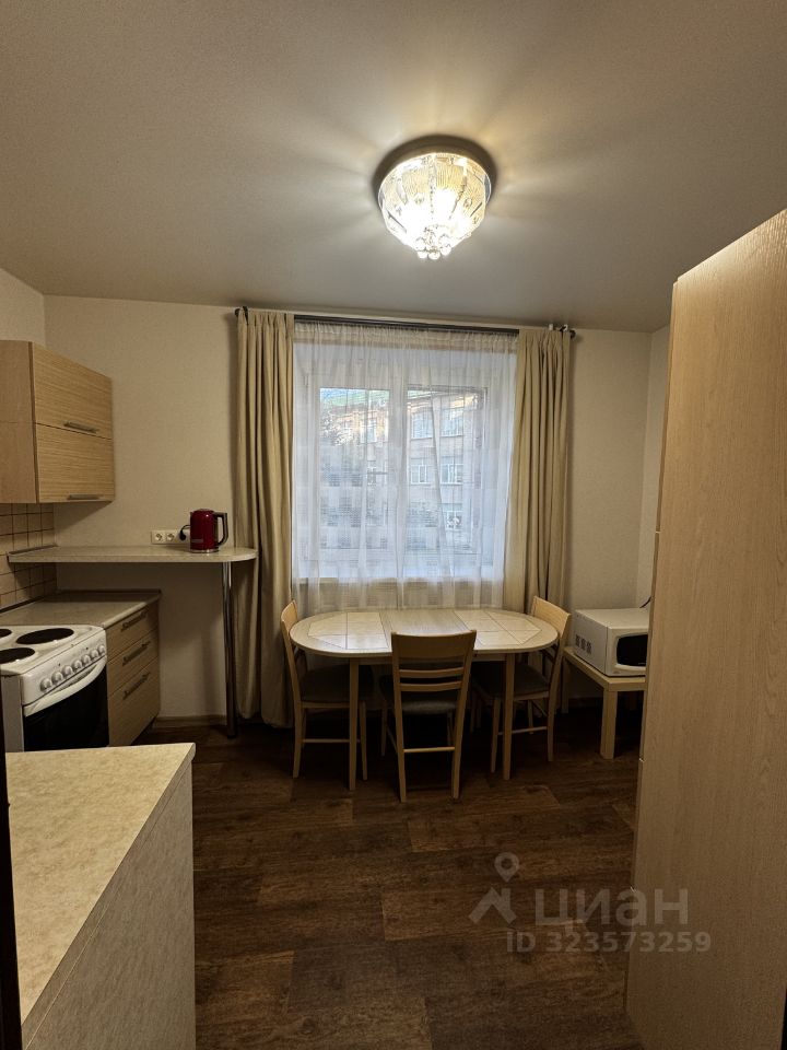 Блюхера - 61/1 №8