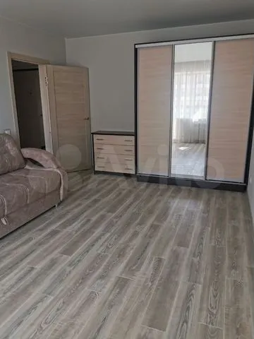 Красный проспект - 327/1 №4