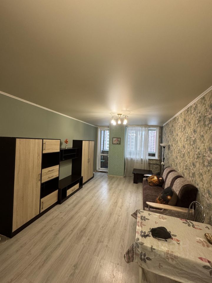 Есенина - 12/2 №4