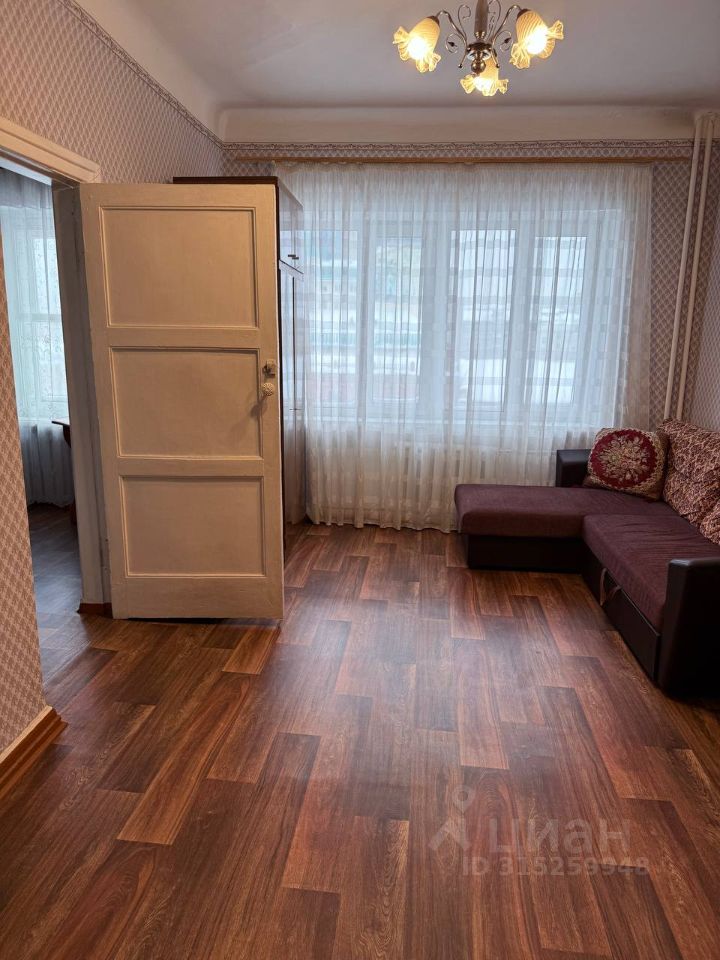 Красный проспект - 11 №4