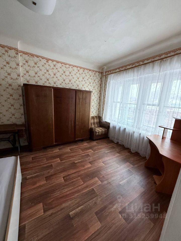 Красный проспект - 11 №5