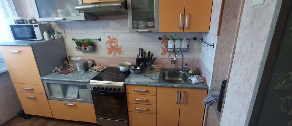 Большевистская - 175/6 №10