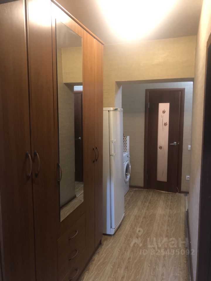 Новосибирская - 12 №8