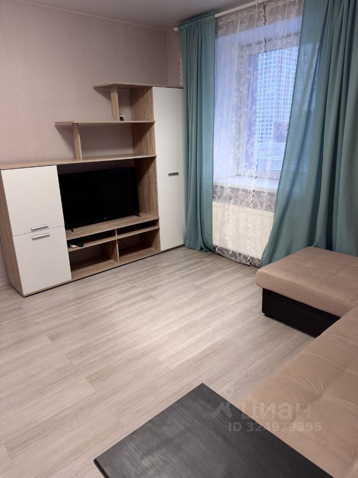 Большевистская - 126 №1