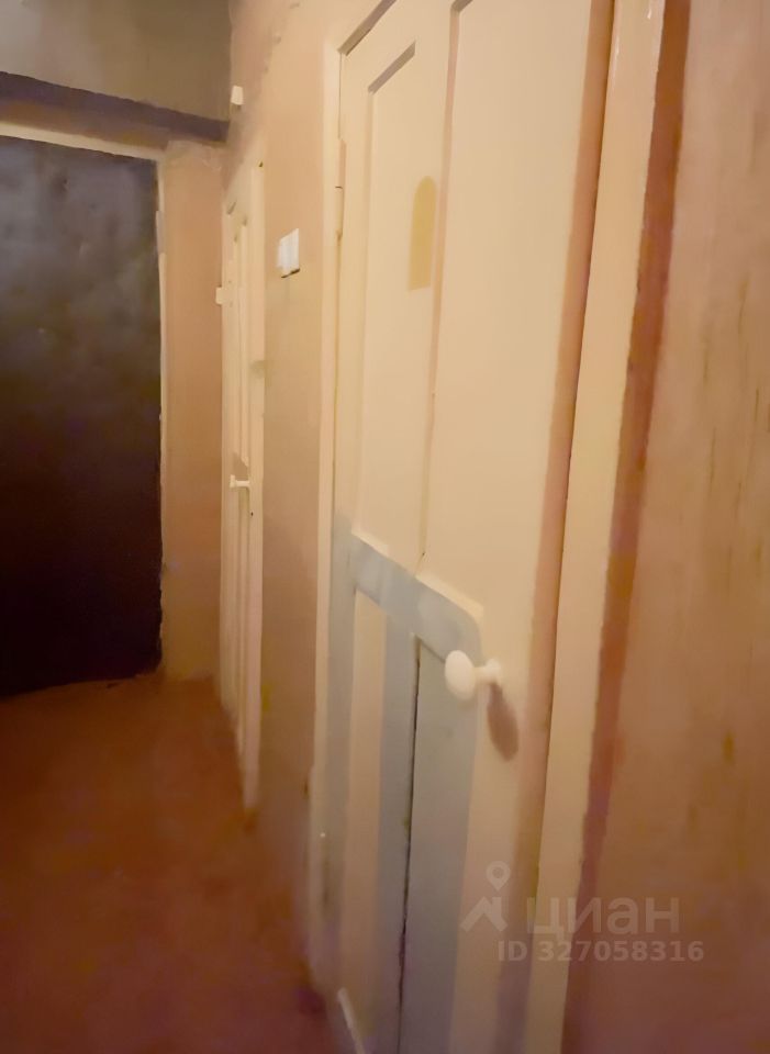 Красный проспект - 71 №3