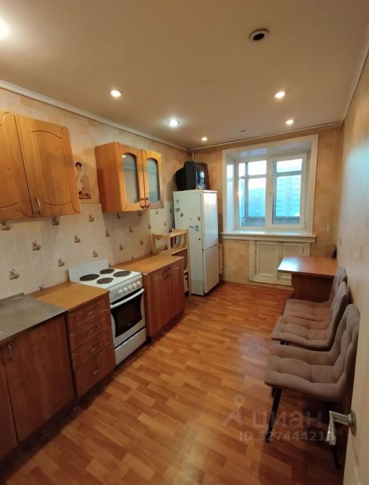 Челюскинцев - 30/1 №3