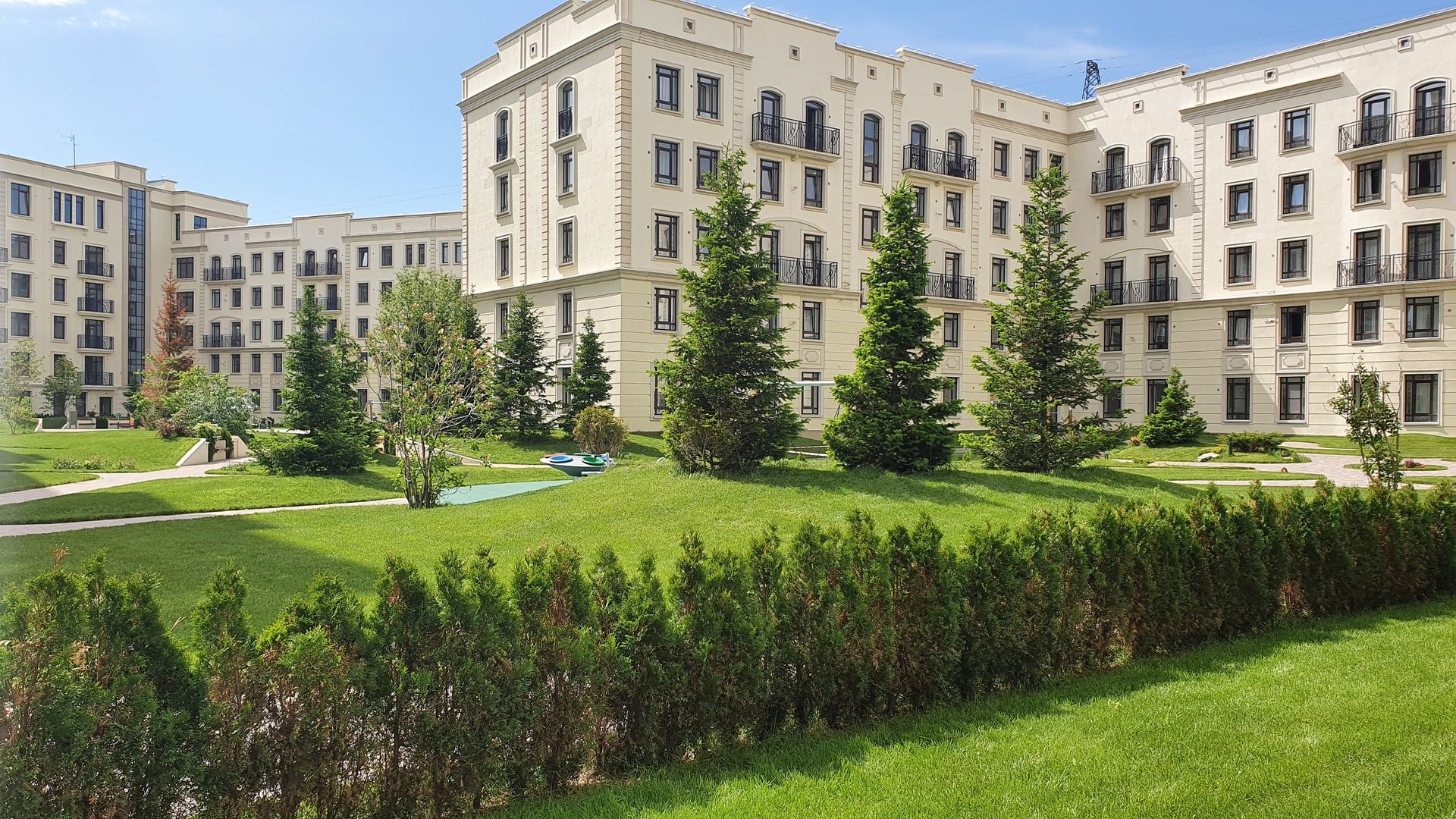 Жуковка, Победы, 55/1