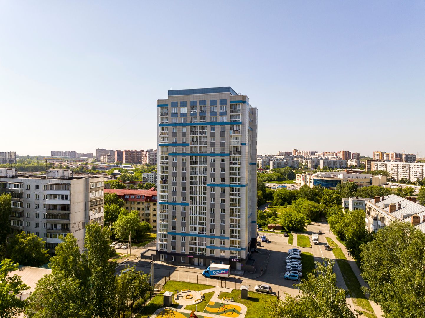 Столетов, Улица Столетова, 9 стр