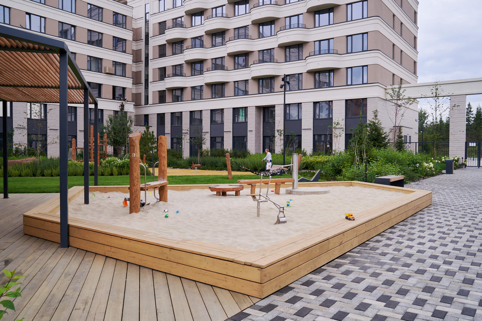 Квартал «Новый Кедровый» №10